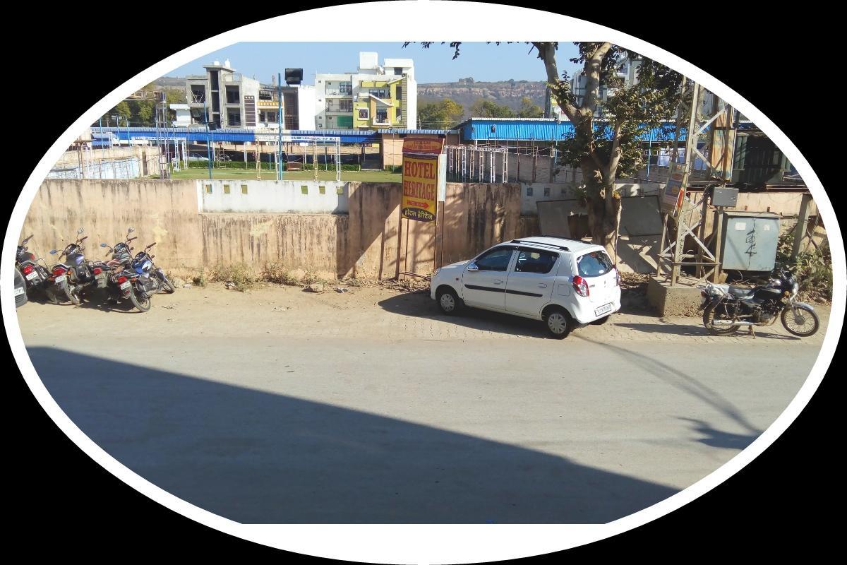 Amber Plaza Hotel Chittorgarh ภายนอก รูปภาพ