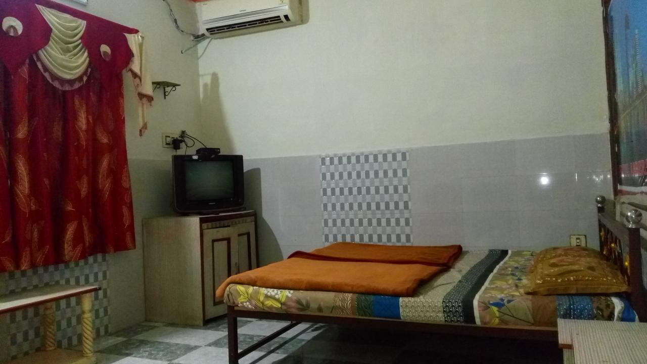 Amber Plaza Hotel Chittorgarh ภายนอก รูปภาพ