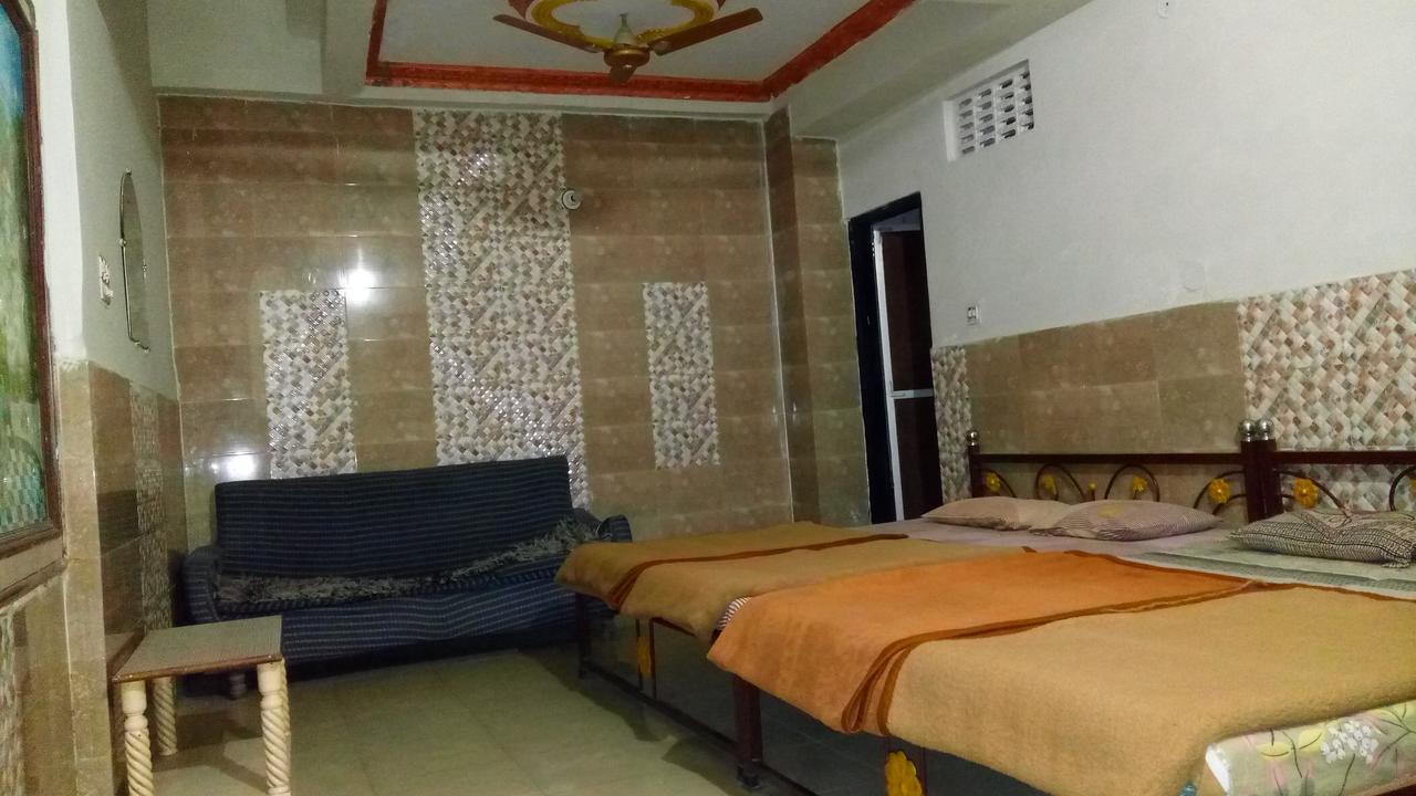 Amber Plaza Hotel Chittorgarh ภายนอก รูปภาพ